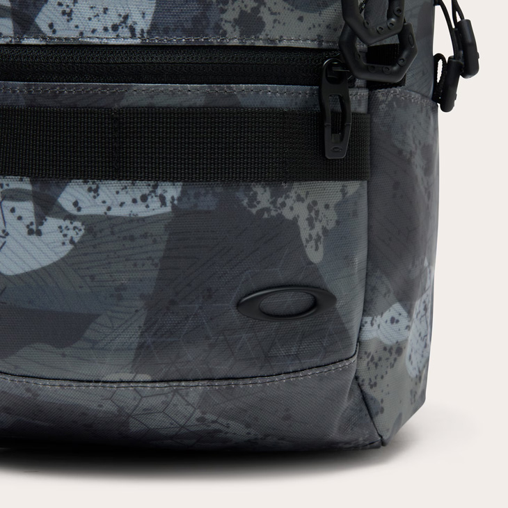 【最終価格】ＯＡＫＬＥＹ（オークリー）ＡＰ ＣＯＭＰＵＴＥＲ ＢＡＧ 最終価格】OAKLEY（オークリー）AP COMPUTER BAG