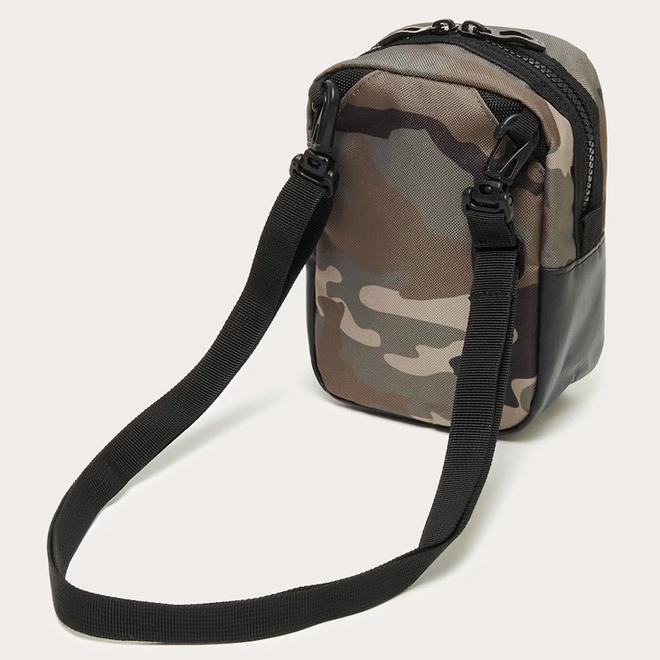 OAKLEY オークリー ショルダーバッグ 1.5L メンズ レディース