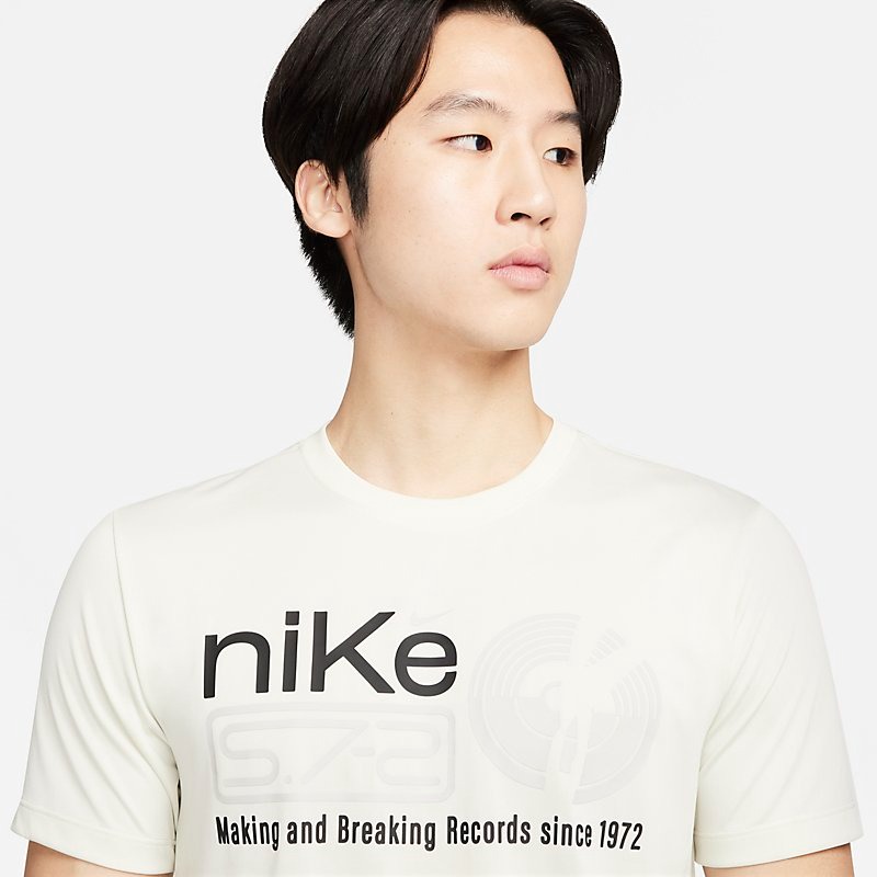 NIKE ナイキ 半袖 Tシャツ メンズ Dri-FIT Studio 72