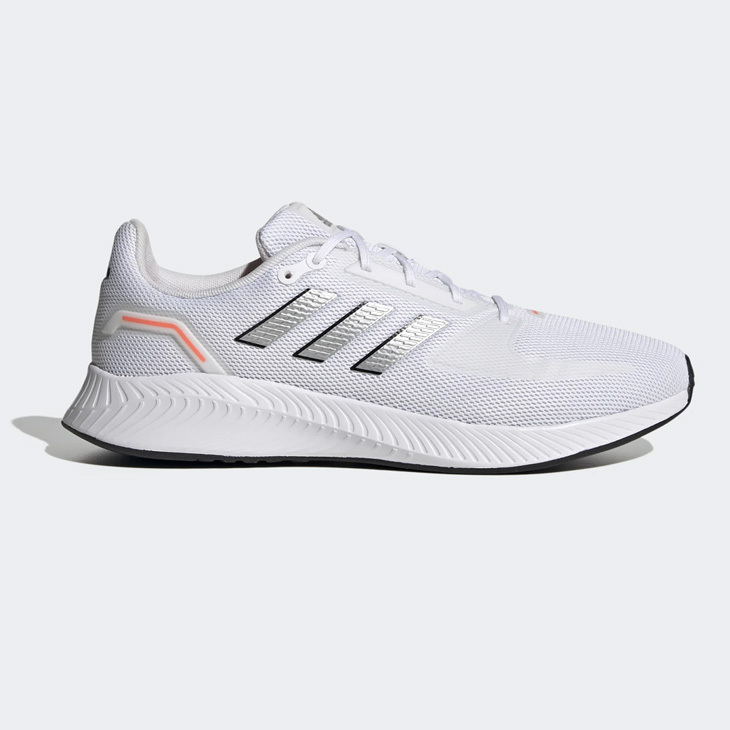adidas トレーニングシューズ ホワイト　24cm adidas ランニングシューズ レディース アディダス ホワイト 白