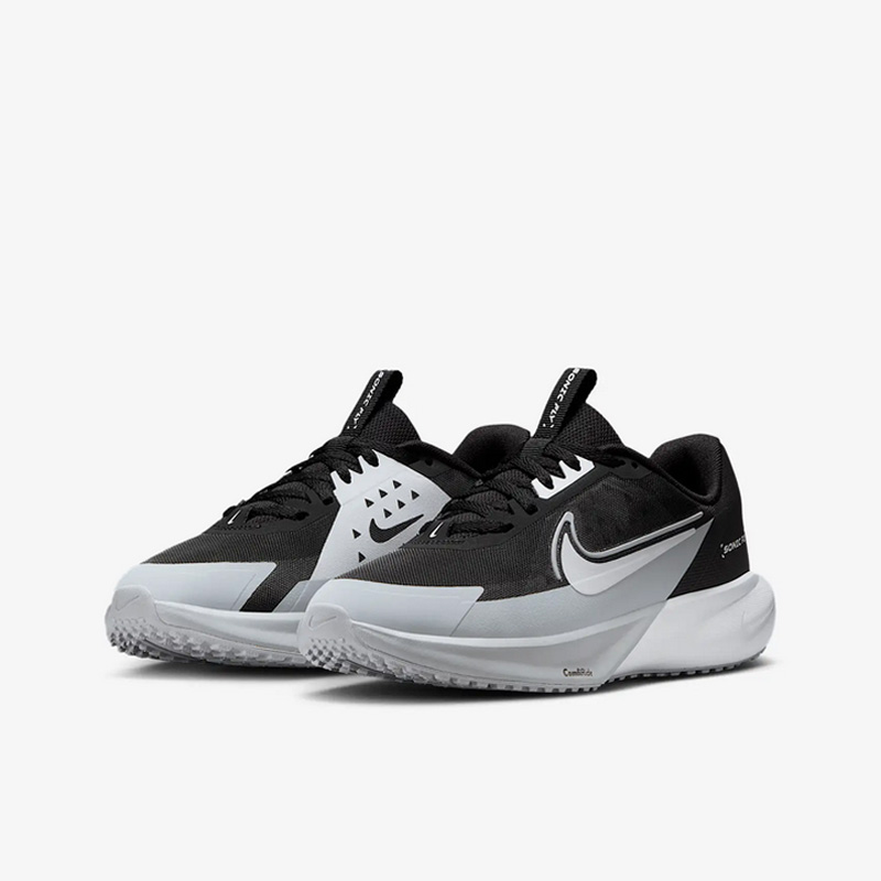 NIKE（ナイキ） ジュニア スニーカー ランニングシューズ ソニック