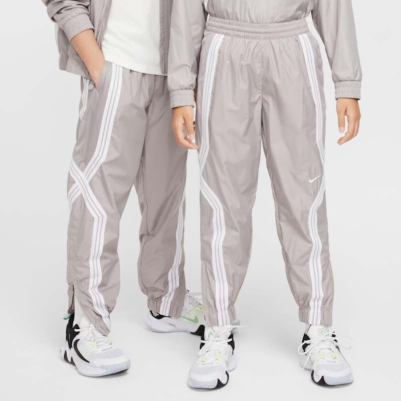 Nike ウィンドブレーカー＆カーゴパンツ セット NIKE ナイキ キッズ カーゴパンツ ウィンドブレーカー 女の子