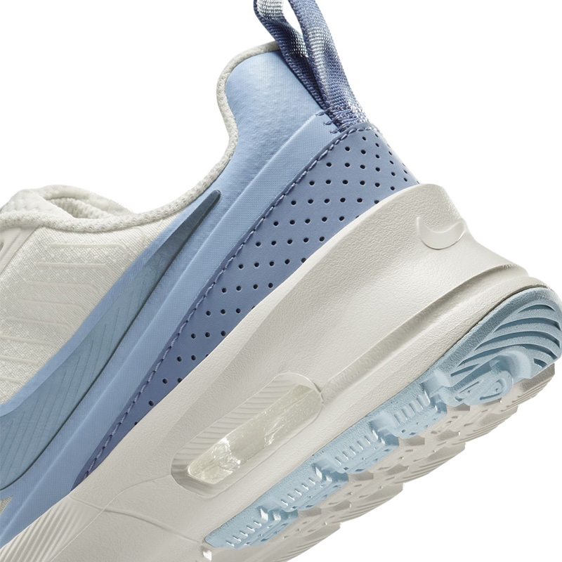 NIKE（ナイキ） スニーカー レディースシューズ エア マックス ニュ
