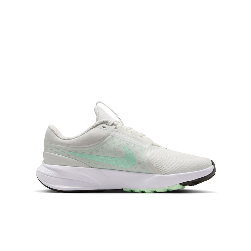 NIKE（ナイキ） スニーカー ジュニア ランニングシューズ 22.5-25cm