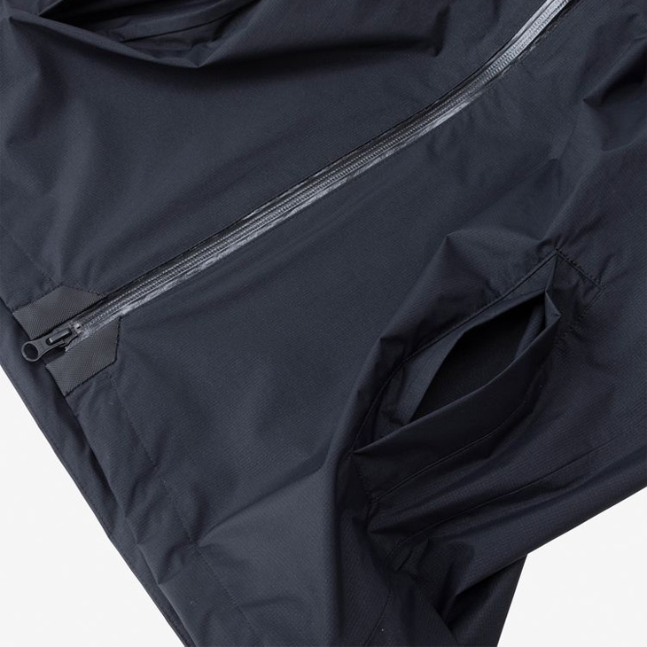 Helly Hansen 人気のSEA GEARジャケット 黒 蛍光黄 Helly Hansen 人気のSEA GEARジャケット 黒 蛍光黄（HELLY