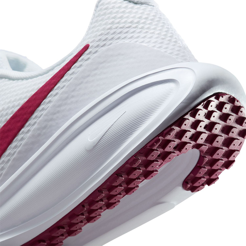 NIKE（ナイキ） ランニングシューズ レディース レボリューション 8