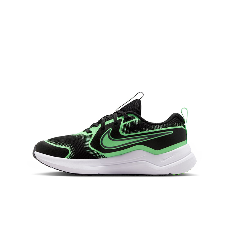 新品未使用ナイキ正規店購入の限定品24.0センチ NIKE（ナイキ） ジュニア スニーカー ランニングシューズ コズミック