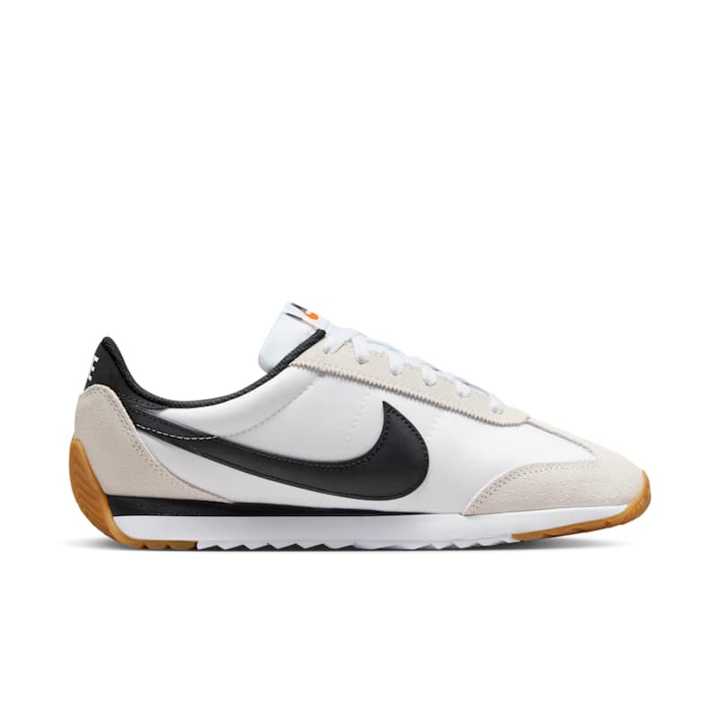 ★NIKE WMNS★送関込★女性らしい「ベージュスニーカー」★ ☆NIKE WMNS☆送関込☆女性らしい「ベージュスニーカー」☆