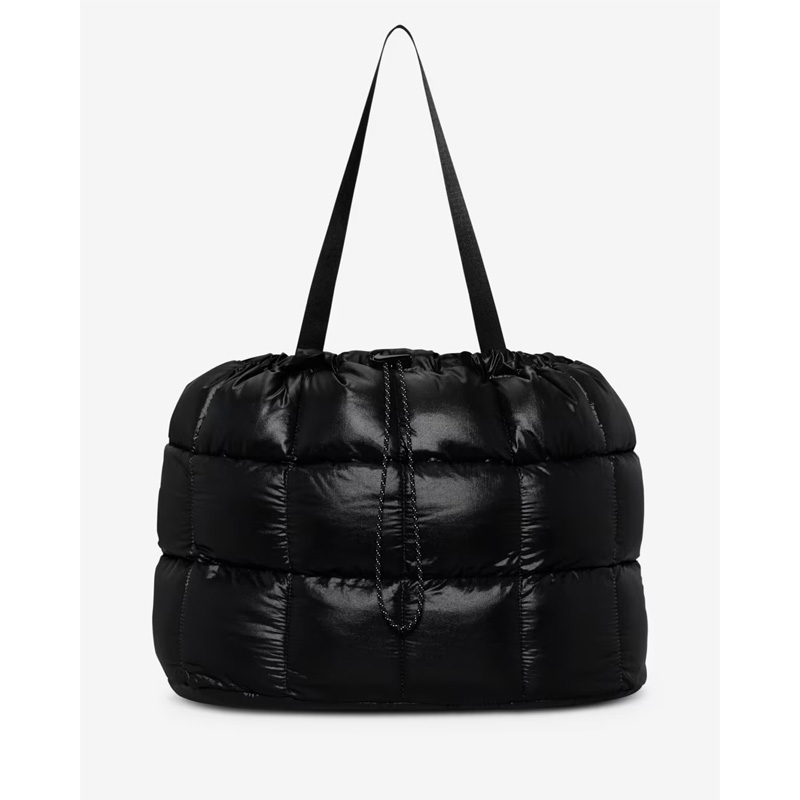 ナイキ トートバッグ 28L ユニセックス NIKE パフル 中綿入りバッグ パファーデザイン フィットネス ヨガ yoga ジムバッグ 大容量 ナイロン 鞄 シンプル ブラック 黒 ブランド スポーツバッグ 普段使い おしゃれ かばん/HQ0220-010 hq0220-010_01.jpg