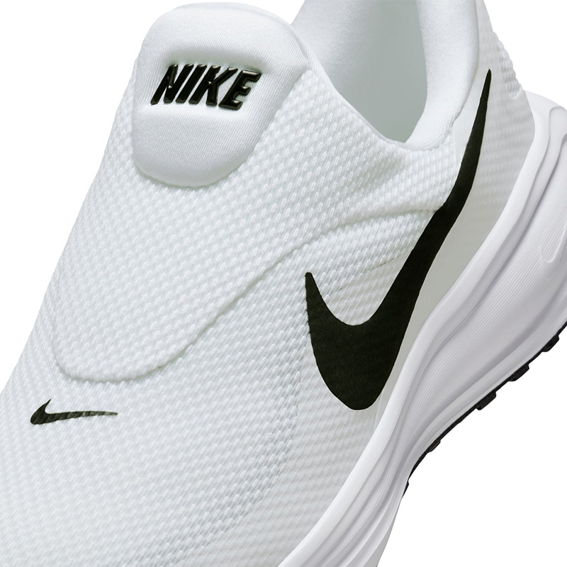 NIKE（ナイキ） 手を使わずにサッと履ける ランニングシューズ メンズ
