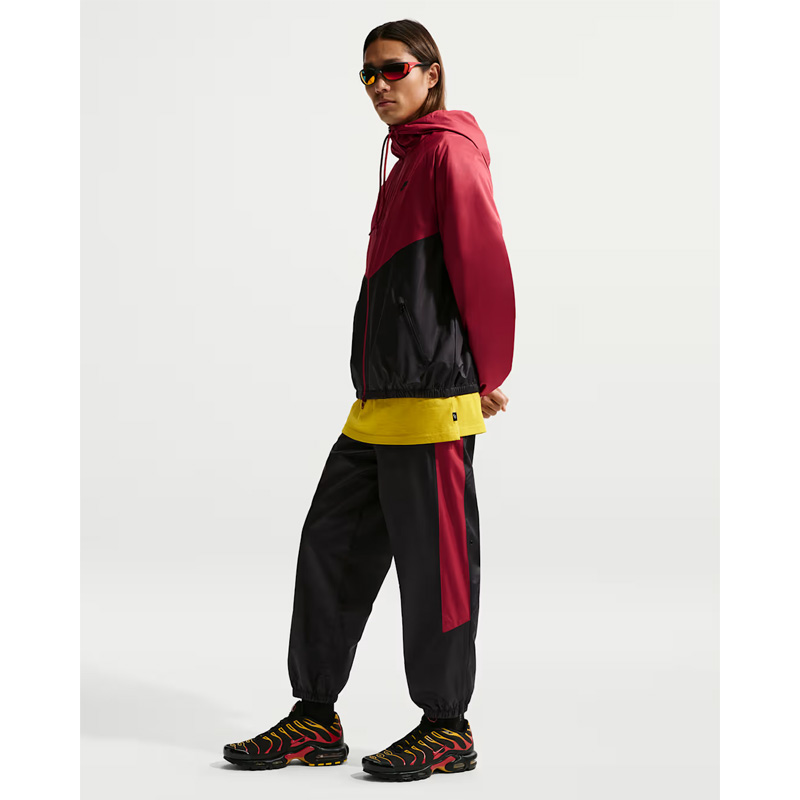 NIKE フード付きジャケットとパンツセット NIKE（ナイキ） ウィンドブレーカー 上下 メンズ ウィンドランナー