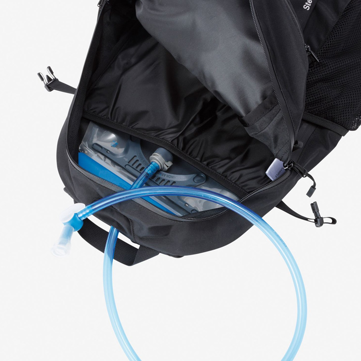 HELLY HANSEN ヘリーハンセン リュック 30L バックパック バッグ