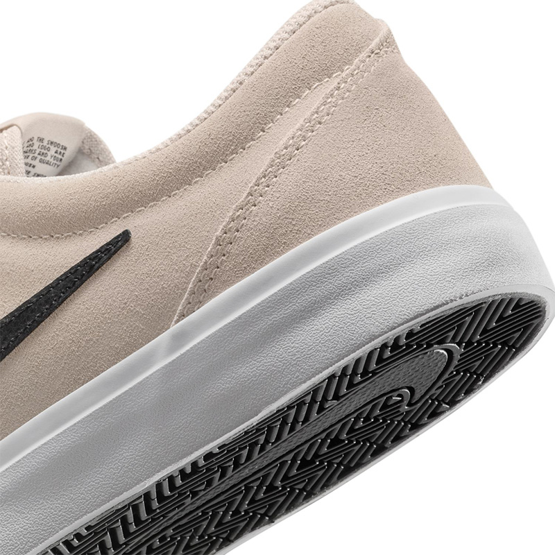 NIKE（ナイキ） スニーカー メンズ チャージ スエード｜ローカット