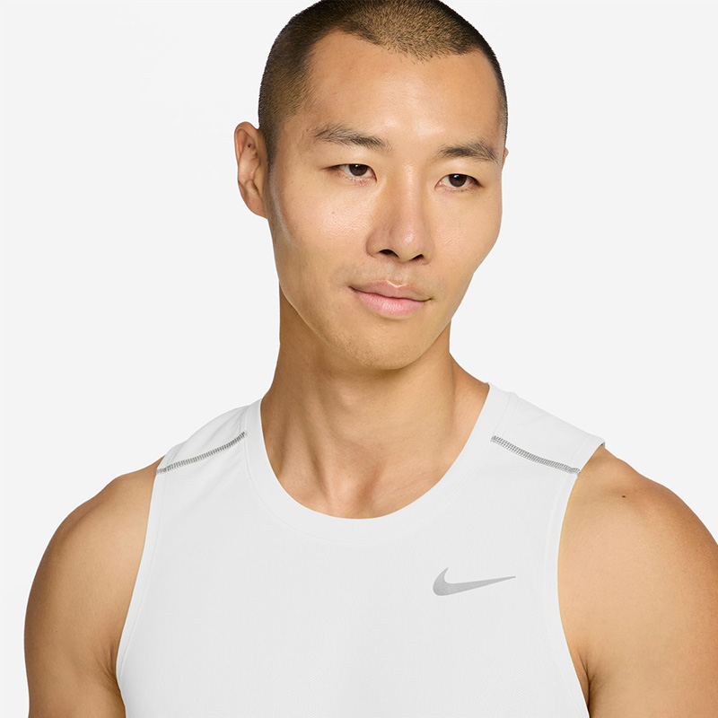 NIKE（ナイキ） ノースリーブ メンズ ランニングシャツ ドライフィット