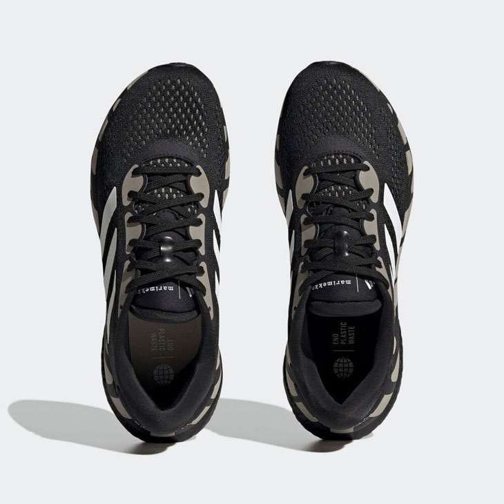 adidas マリメッコ　トレーニングシューズ ブラック/ホワイト　29センチ adidas アディダス マリメッコ ランニングシューズ メンズ