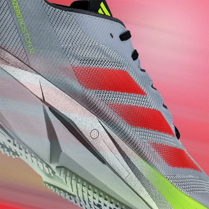 名作「EQT」からインスパイアした、「adidas Originals ZX 8000