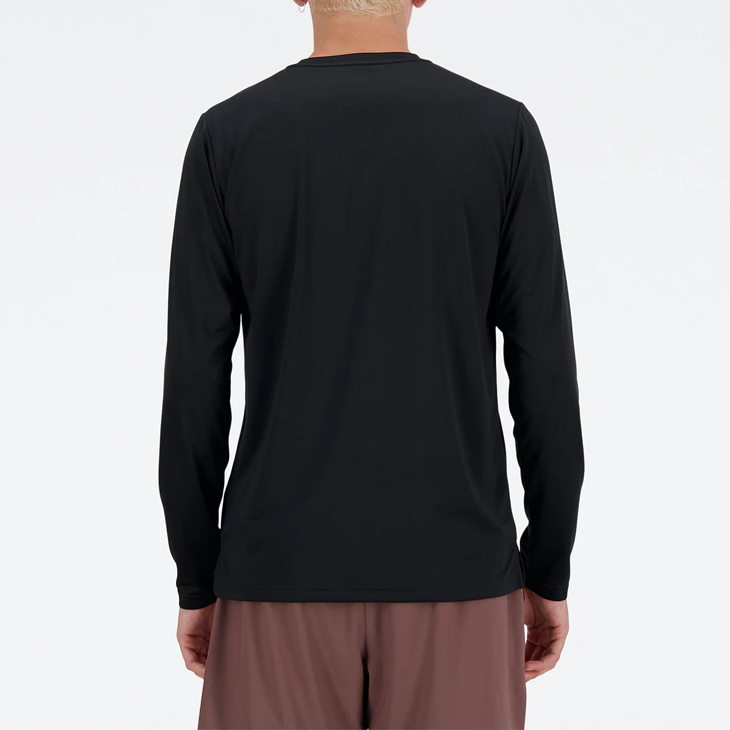 【美品】ニューバランス　シンプル万能トレーニング長袖フルジップスポーツウェア― New Balance（ニューバランス） 長袖 Tシャツ メンズ ランニングウェア