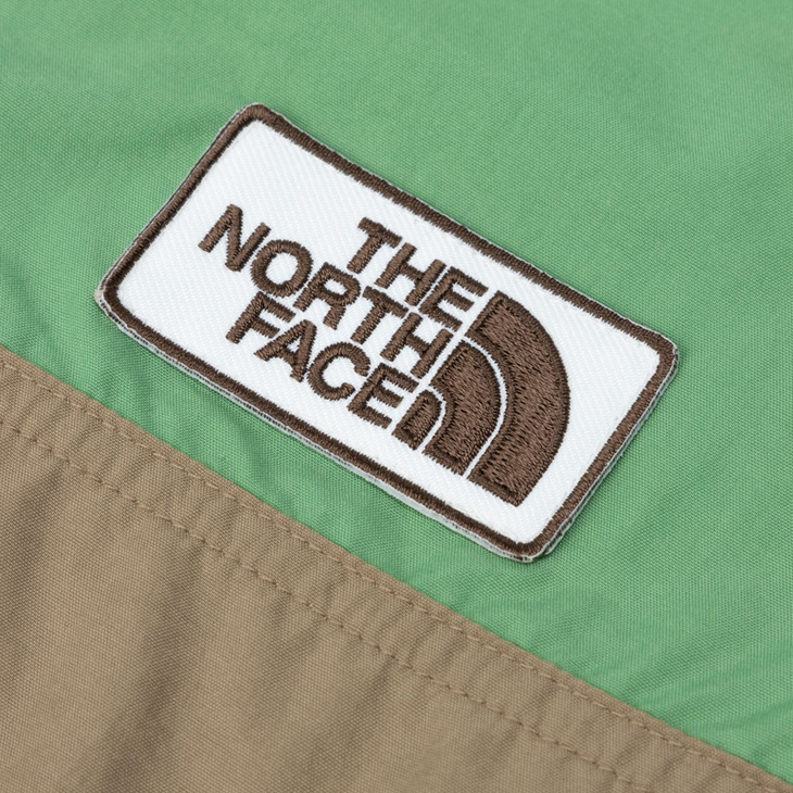 ノースフェイス　キッズ　防水ジャケット　130 美品 THE NORTH FACE ザ・ノース・フェイスキッズ アウター
