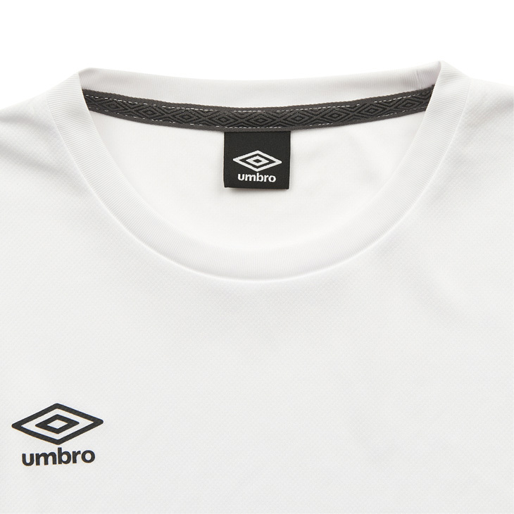 長袖シャツ メンズ Umbro アンブロ BC 長袖ドライTシャツ/トレーニング スポーツウェア ランニング 吸汗速乾性 UVカット 男性  トップス/UMUSJB51 :UMUSJB51:WORLD WIDE MARKET - 通販 - Yahoo!ショッピング