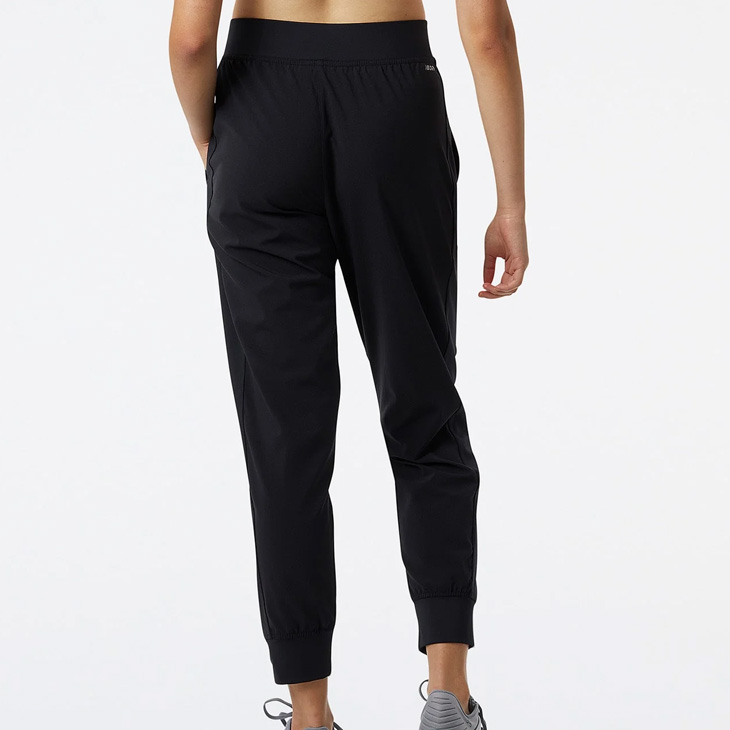 New Balance（ニューバランス） ウィンドブレーカー パンツ レディース