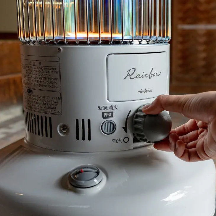 トヨトミ レインボーストーブ 灯油ストーブ 対流形 石油ストーブ