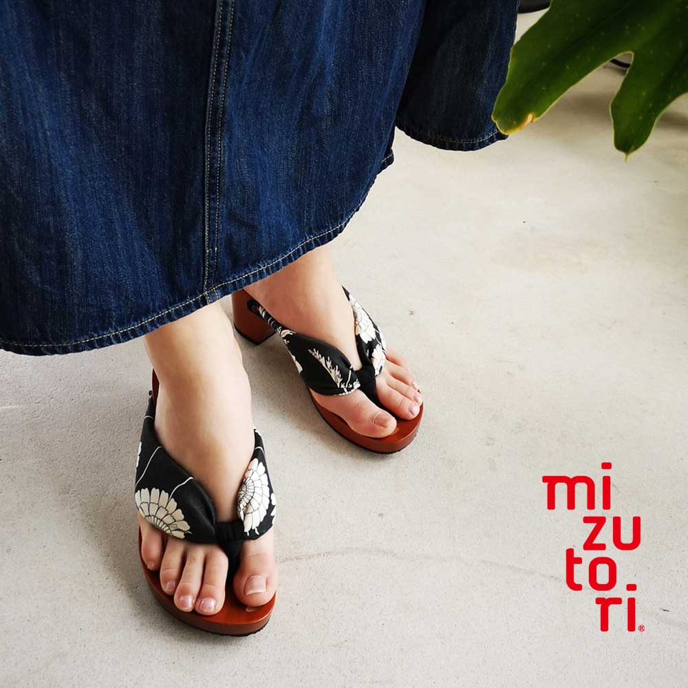 HIBINOKDUE+MIZUTORI ひのき加工下駄　Mサイズ15足セット売り mizutori】ひのきのはきもの 本革 クロス | 藤巻百貨店