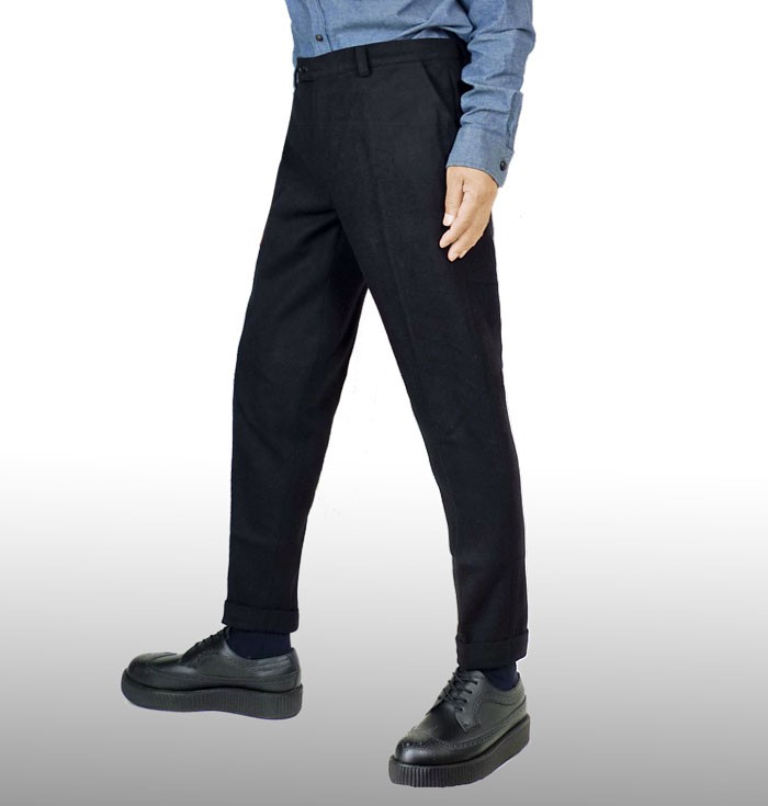 スリム テーパード ブラック ウール アンクル丈 9分丈 スラックス 黒