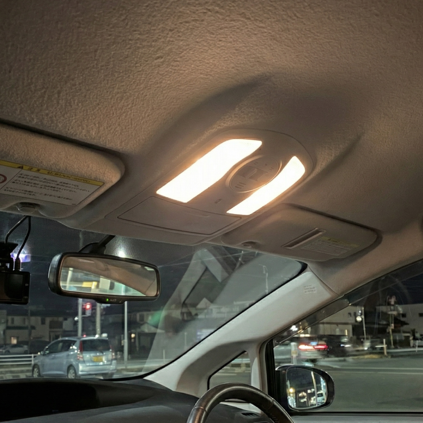プリウス 30系 タッチ式 LEDルームランプ 5段階調光 3色切り替え ZVW30 