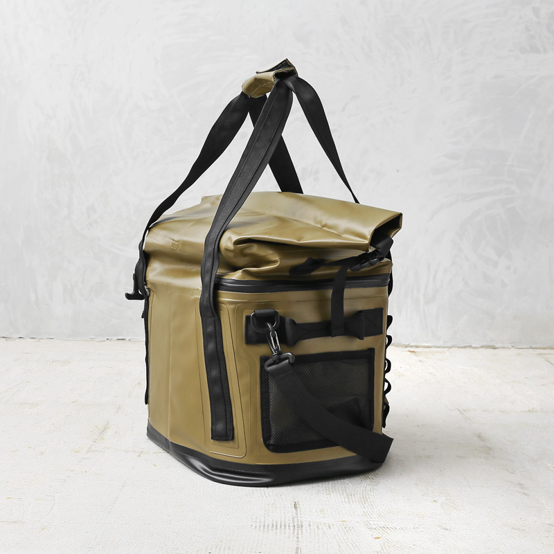 AS2OV アッソブ 422200 TPU WELDER SOFT COOLER BAG 35L ソフト