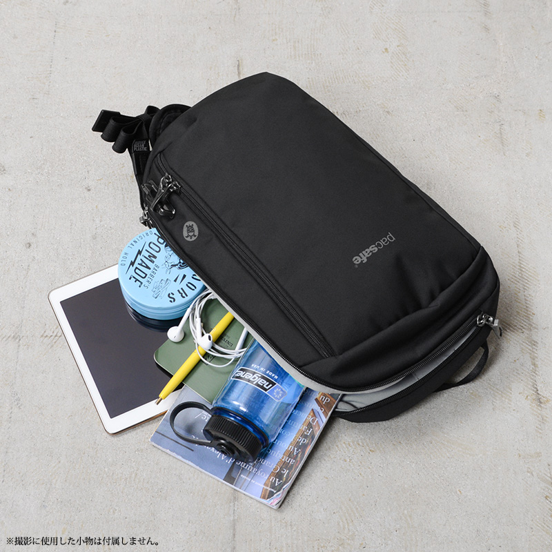 V　バック pacsafe パックセーフ 60221 V テック スリング / ボディーバッグ