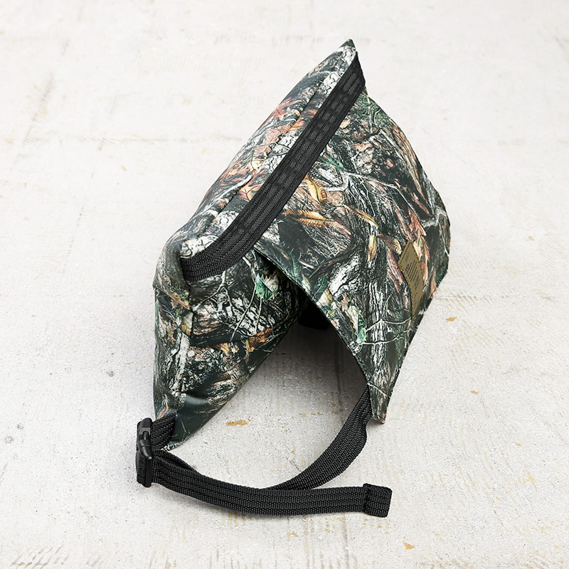アッソブ　マルチクッション　AS2OV カモ　リアルツリー AS2OV アッソブ 382103CAMO MULTI CUSION アウトドアクッション