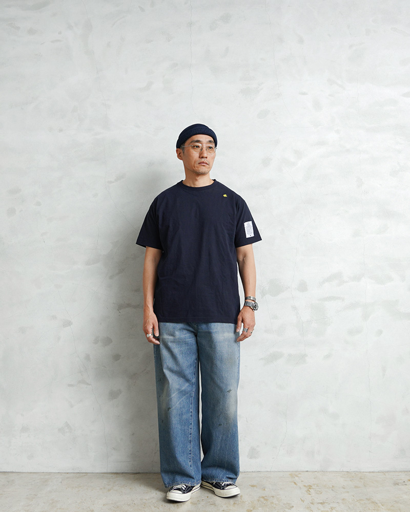油彩画　履けないジーパン fit=scale-down,w=1200