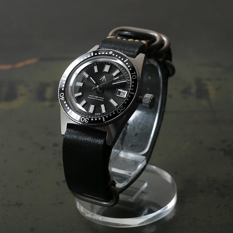 NAVAL WATCH × BARK OUTSIDERSダイバーズHOWL001 楽天市場】BARK OUTSIDERS バークアウトサイダーズ HOWL001