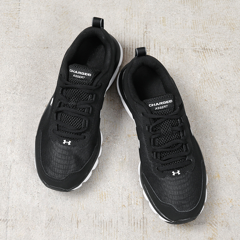 UNDER ARMOUR アンダーアーマー 3024857-001 Charged Assert 9 Wide 4E ランニングシューズ BLACK×WHITE【Cx】【I】｜メンズ スニーカー 靴 ジム トレーニング フィットネス 軽量 黒 ブランド ファッション おしゃれ UNDER ARMOUR（アンダーアーマー） 3024857-001 Charged Assert 9 Wide