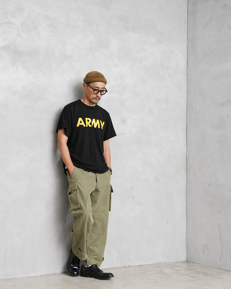 実物 USED 米軍 U.S.ARMY ブラック トレーニングTシャツ メンズ 