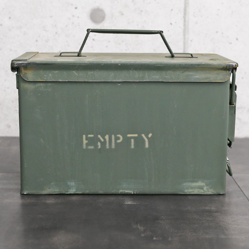 実物 USED 米軍 50 CAL AMMO CAN アンモボックス アーモボックス 缶 ミリタリー 収納 家具 インテリア おしゃれ 軍モノ  アメリカ軍【クーポン対象外】【I】 : wip-21100101 : ミリタリーショップWAIPER - 通販 - Yahoo!ショッピング