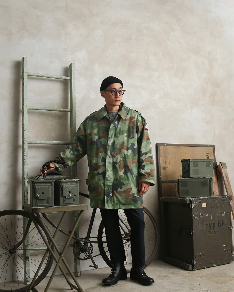 MILITARY 実物 USED セルビア軍 ボアライナー付き フィールド