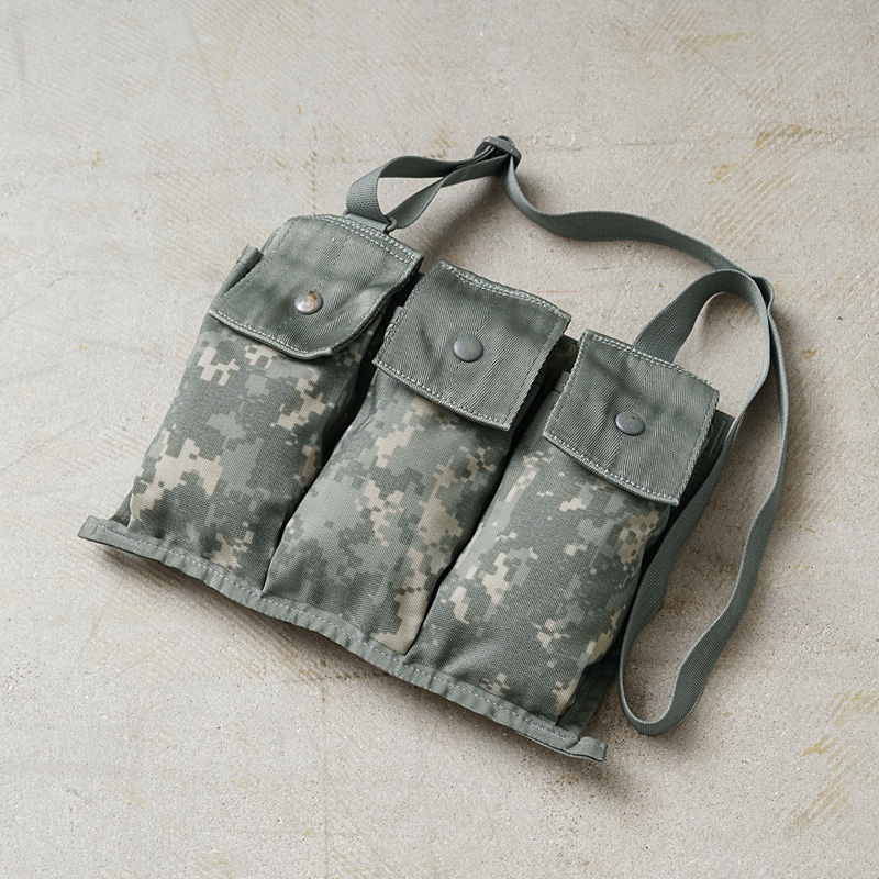 実物 USED 米軍 MOLLE II 6 MAGAZINE バンダリアポーチ ACU ショルダーバッグ ミリタリー アメリカ軍 マガジン 弾倉 迷彩  カモ柄【クーポン対象外】【I】 : wip-23040402 : ミリタリーショップWAIPER - 通販 - Yahoo!ショッピング