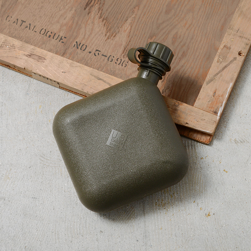 ボトル アメリカ軍 実物 新品 米軍 1QT CANTEEN HARD アウトドア