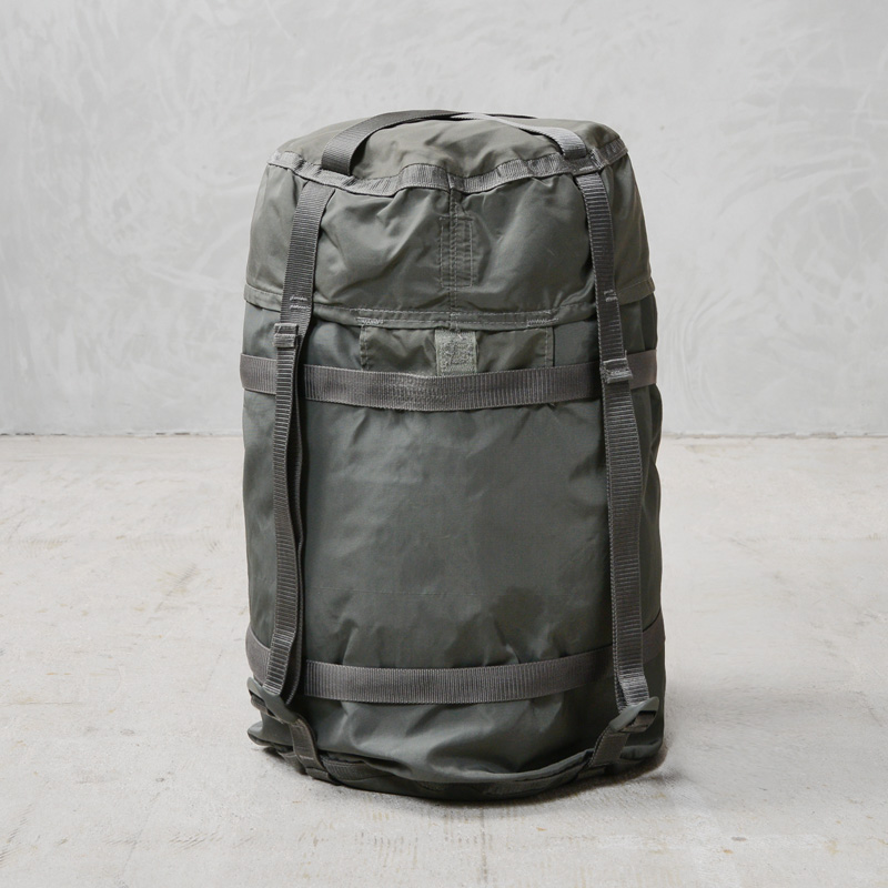 USED フランス軍 M71 ビンテージ 寝袋 ミリタリー スリーピングバッグ 70s French Army フランス軍 実物 M-71 ヴィンテージ 寝袋 新品