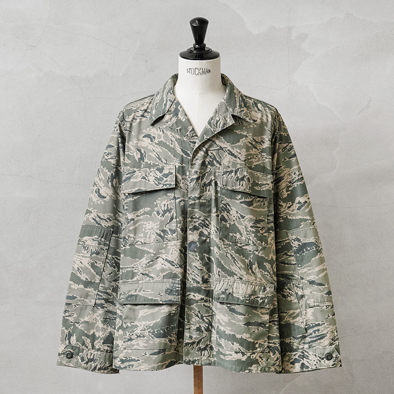 【米軍実物】02年会計 USAF アメリカ空軍 ユーティリティジャケット 短丈 U.S.AIR FORCE USAF MALE JACKET ユーティリティジャケット