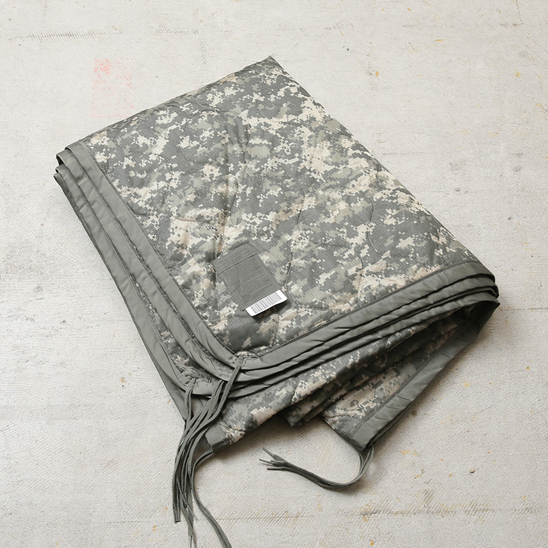 米軍 実物 ACU ポンチョ ライナーセット 米軍 実物 ACU ポンチョ ライナーセット - メルカリ