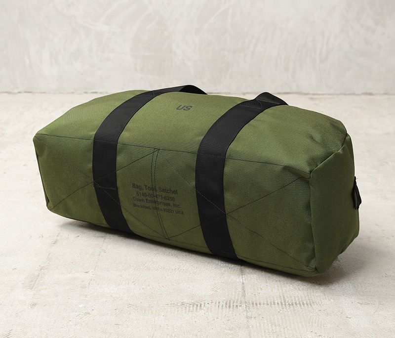 MILITARY（ミリタリー） 実物 新品 デッドストック 米軍 サッチェル