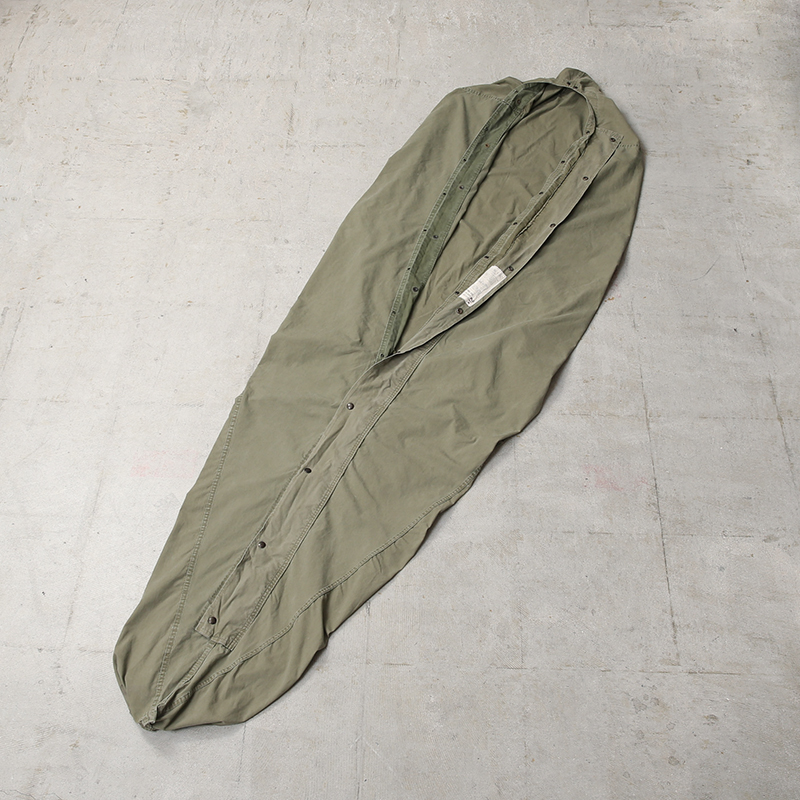 【米軍実物】寝袋 2010年製 スリーピングバック 実物 USED 米軍 M-1945 WATER REPELLENT ビンテージ スリーピング