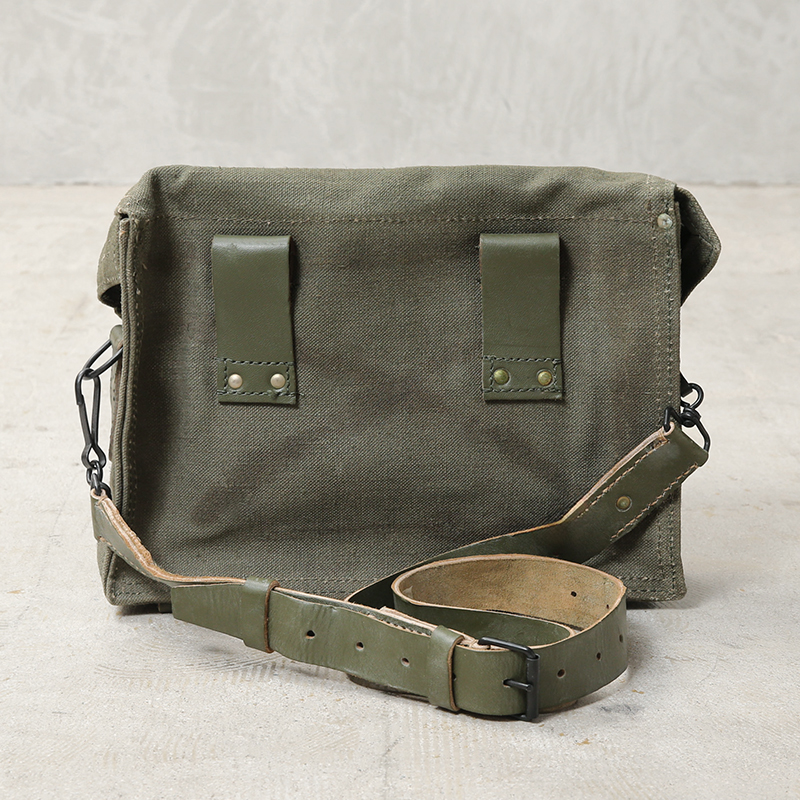 MILITARY（ミリタリー） 実物 USED フランス軍 ビンテージ アーモ