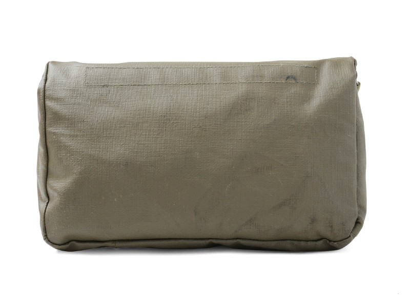 MILITARY（ミリタリー） 実物 スイス軍 ガスマスクバッグ USED ポーチ