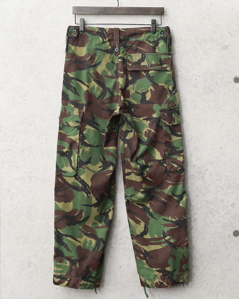 [イギリス軍] WINDPROOF カーゴパンツ デザート DPMカモ 軍放出品 wip_21041612_01.jpg