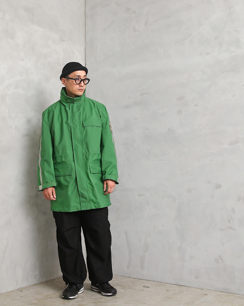 MILITARY（ミリタリー） 実物 USED ドイツ警察 WATERPROOF“POLIZEI