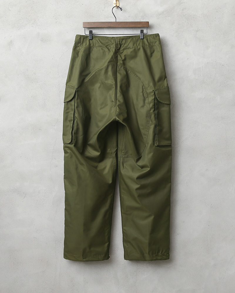 実物 新品 デッドストック カナダ軍 ECW WINDPROOF オーバーパンツ メンズ 軍パン ミリタリーパンツ ワイド 大きいサイズ 軍服  軍モノ【クーポン対象外】【I】