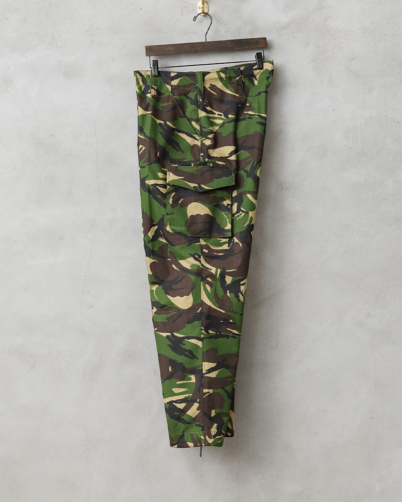 MILITARY 実物 新品 デッドストック ルーマニア軍 M2002
